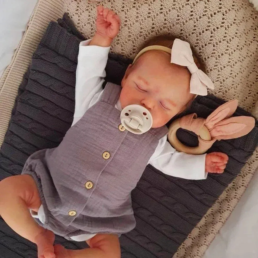 Bébé Reborn Lara : Poupée réaliste yeux fermés 48cm - bebe-r – Bebe ...