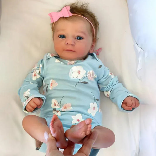 Bébé Reborn Avec Les Yeux Ouverts