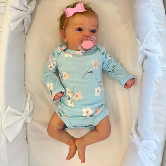 Bébé Reborn Avec Les Yeux Ouverts